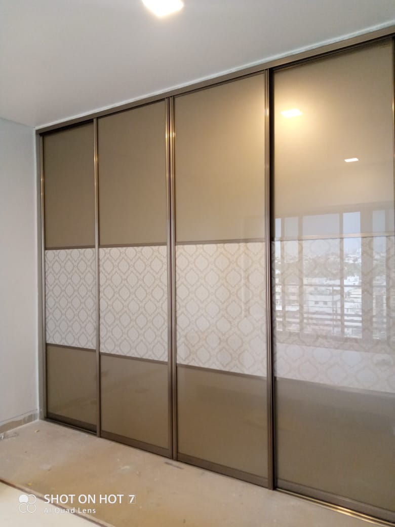 top-lacquer-glass-designs-in-gurgaon-gurugram-top-dealers-manufacturers-in-gurgaon-india